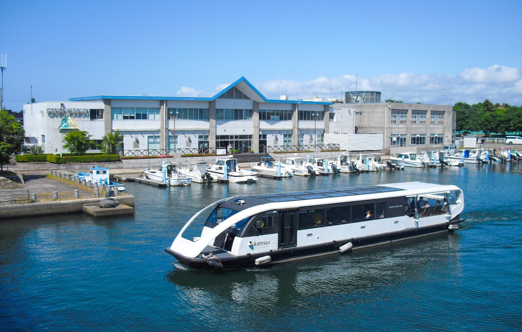 岩瀬カナル会館と富岩水上ライン