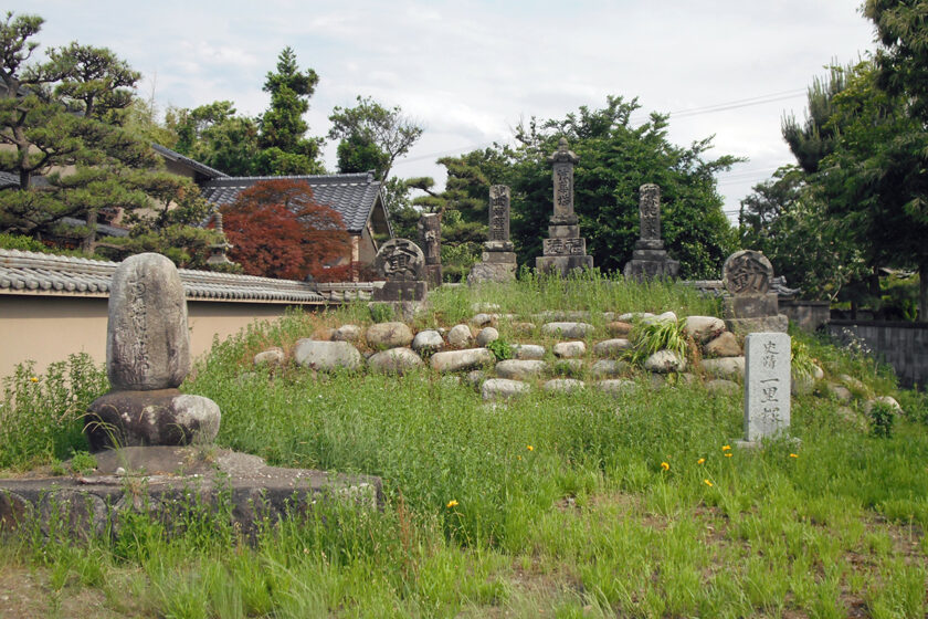 坪川一里塚【滑川】