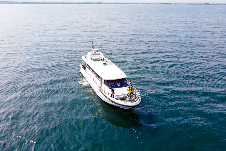 富山湾クルージング02