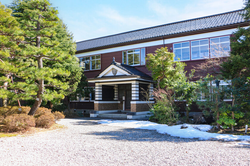 田中小学校旧本館【国登録有形文化財】